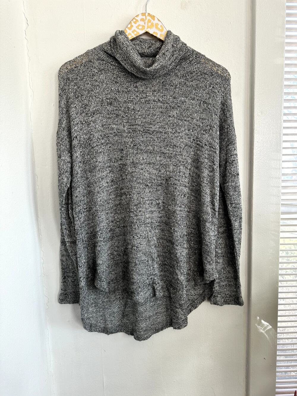 Two by Vince Camuto Women's Gray Lightweight Funnel Neck Sweater | Size Medium